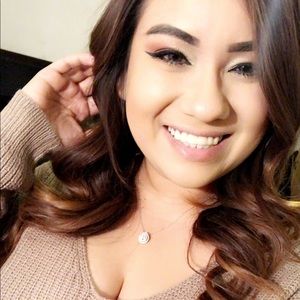 Meet your Posher, Annette